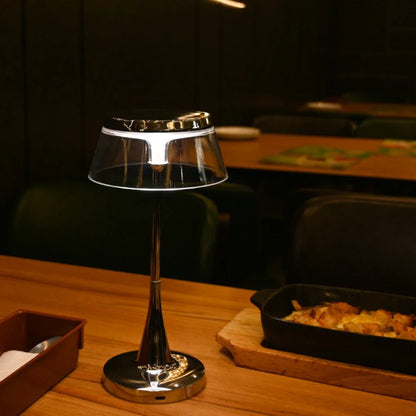 Lustra™ Table Lamp