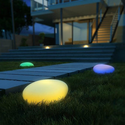 Cobblestone Solar Garden Light