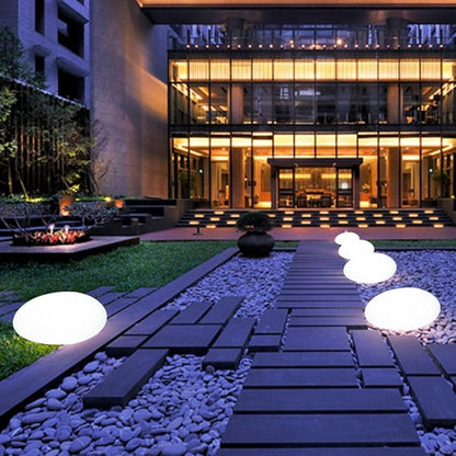Cobblestone Solar Garden Light