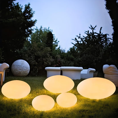 Cobblestone Solar Garden Light