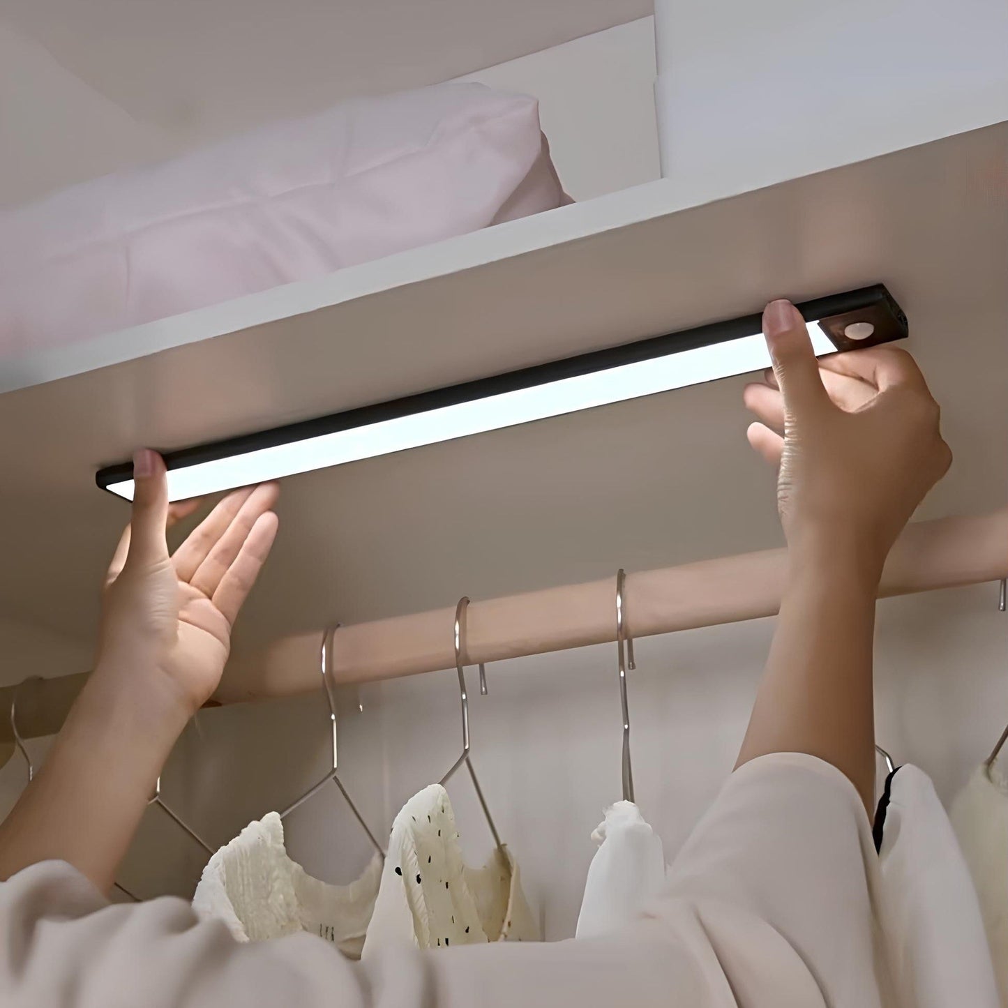 Rechargeable Motion Sensor Cabinet Light