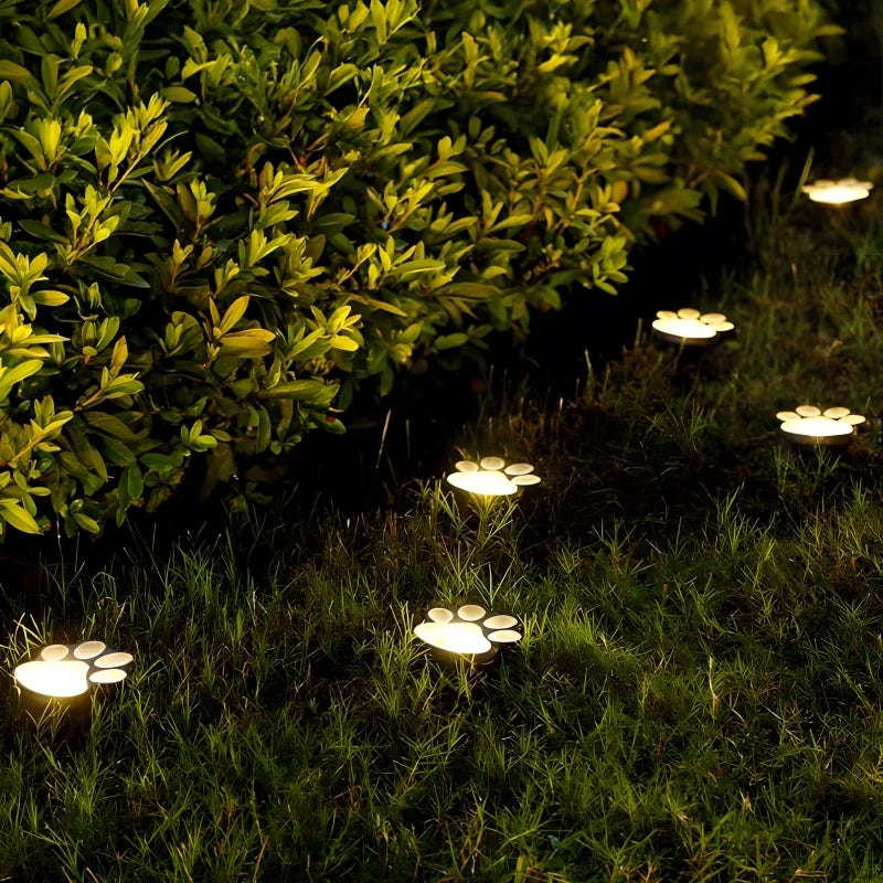 Solar Paw Garden Light